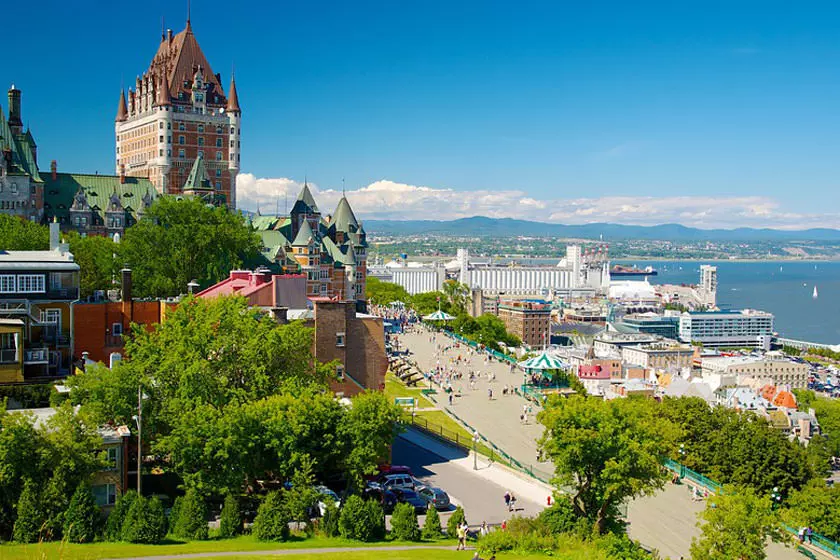 راهنمای کامل زندگی در کبک